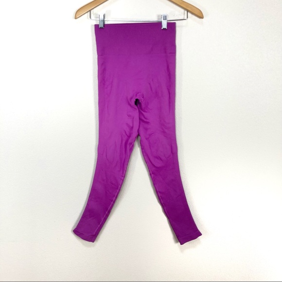 Lululemon Zone in Tights Seamless‎ Leggings Women’s Sz 6 - Picture 1 of 4